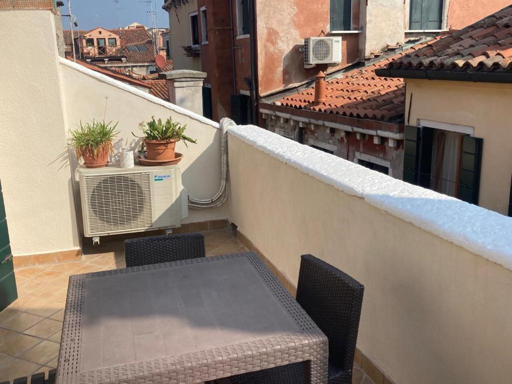 Apartamento Residenza Al Volto Venecia Exterior foto